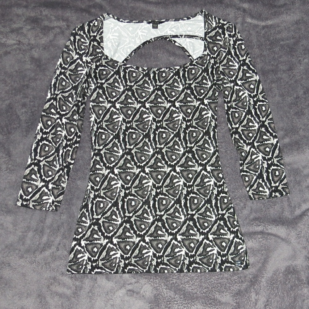 Guess Quarter Sleeve